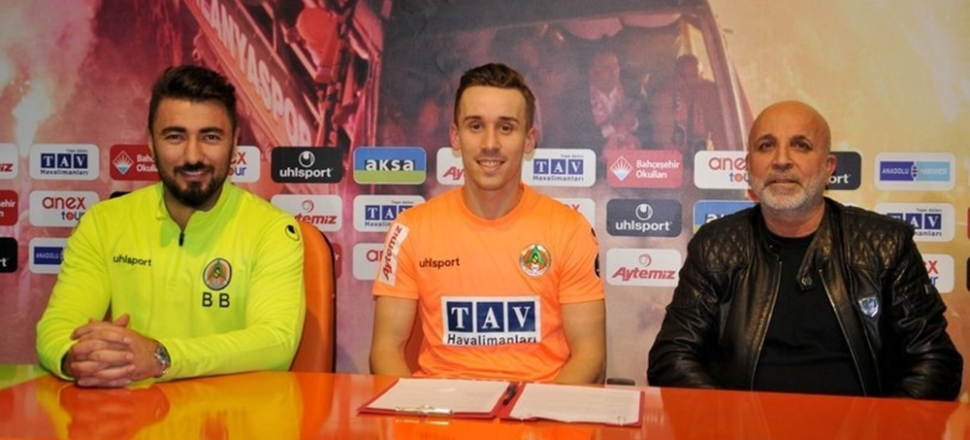 Çek forvet Josef Sural Alanyaspor'da...