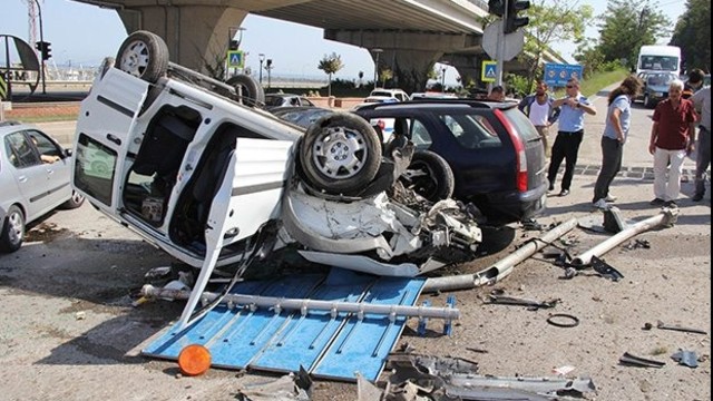 Tatilin 6 gününde kaza bilançosu: 51 ölü, 238 yaralı