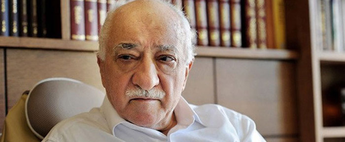 Böyle sapkınlık görülmedi! ''Bir bakışı ile gusül abdesti olup olmadığını anlayabiliyor''