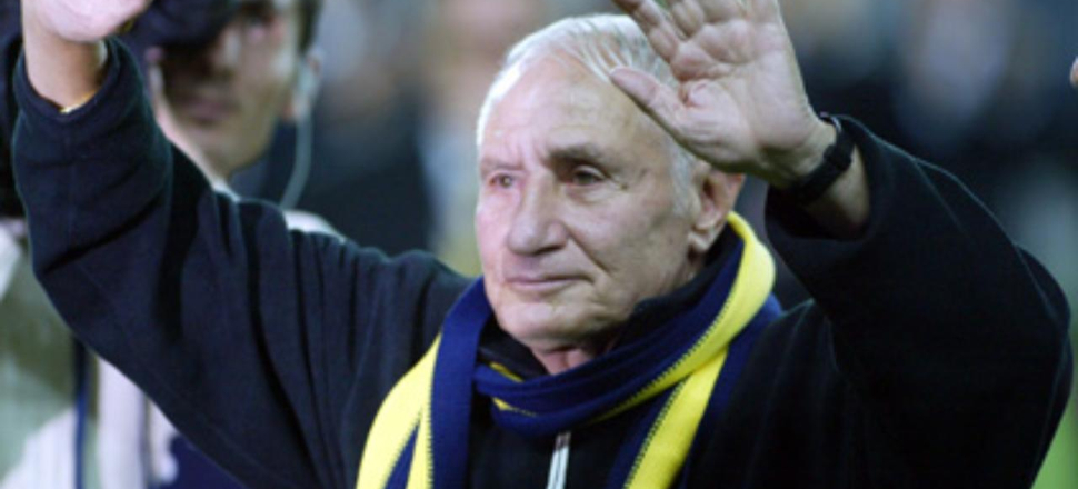 Fenerbahçe, efsane oyuncu Lefter'i andı!
