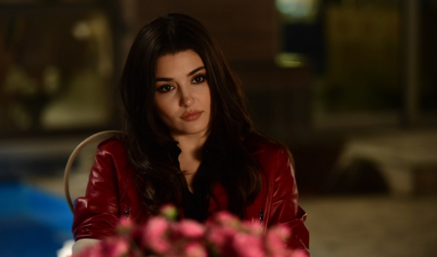 Hande Erçel yeni dizisinin mutluluğunu yaşayamadı!