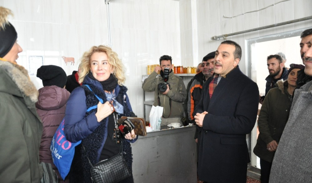 Kars'ta Vali Öksüz, Boğatepe'yi yerinde inceledi