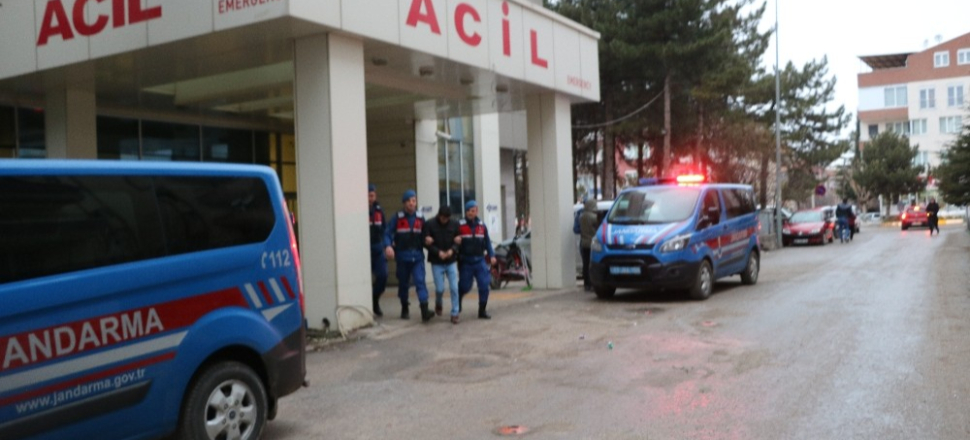 Afyon'da jandarmadan eş zamanlı uyuşturucu baskını