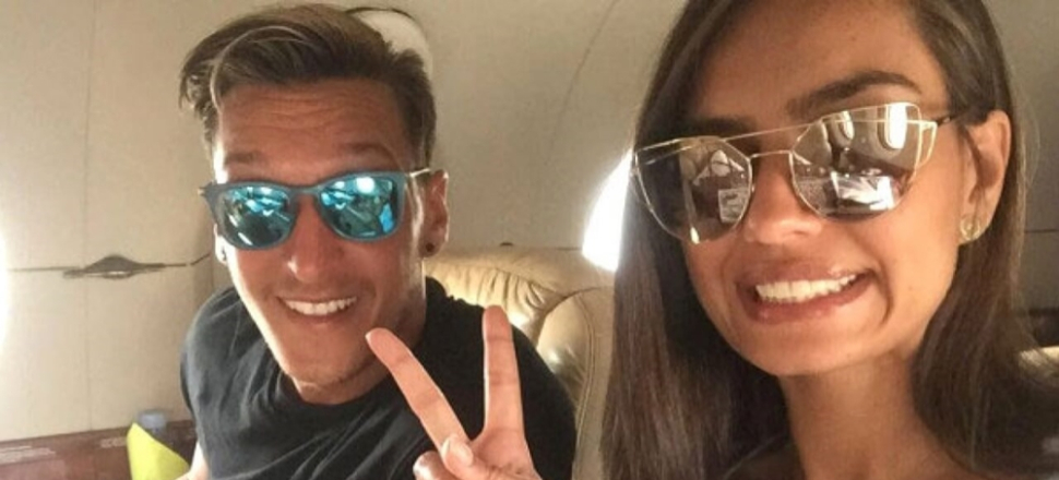 Mesut Özil ve Amine Gülşe'nin mutlu günü!