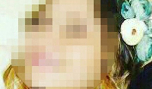 "Göğüs kısmın görünecek şekilde fotoğraf at!"