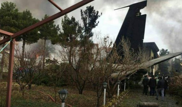 İran'da kargo uçağı düştü!