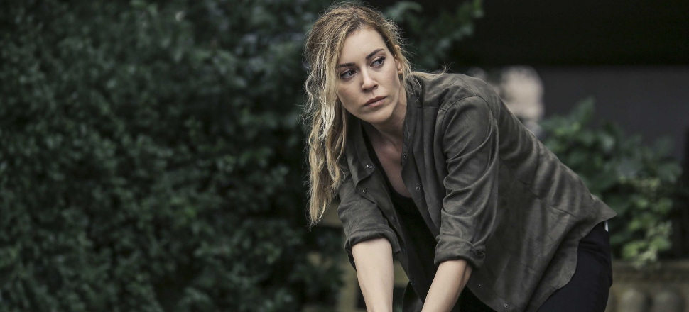 Sinem Kobal Netflix dizisiyle setlere dönüyor!