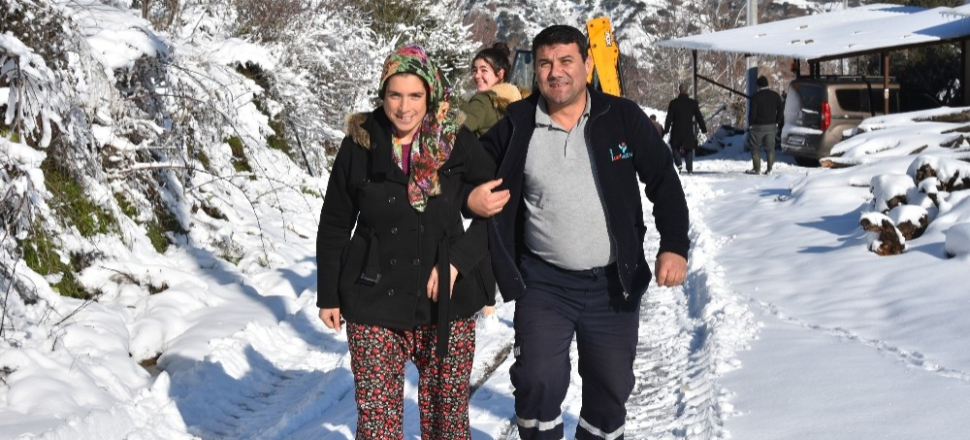 Manisa'da diyaliz hastasının yardımına belediye ekibi yetişti