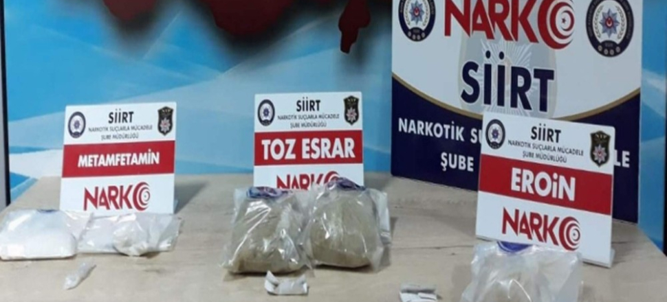 Siirt’te bir araçta uyuşturucu madde bulundu