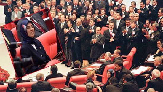 Merve Kavakçı, Ecevit ile yarım kalan hesabını kapattı!
