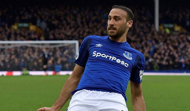 Cenk Tosun geleceği için kararını verdi