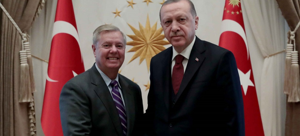ABD'li senatör: "YPG, PKK'nın koludur!"