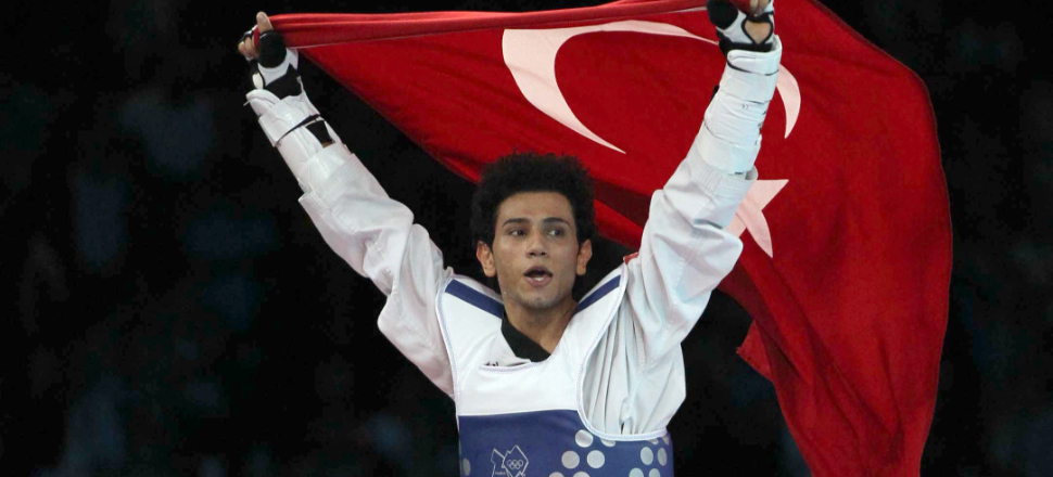 Servet Tazegül kariyerini noktaladı!