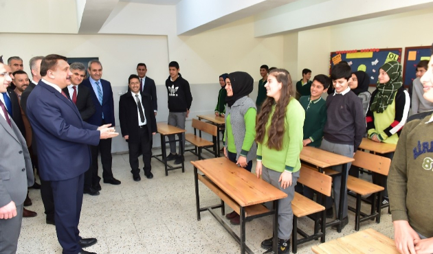 Malatya'da Selahattin Gürkan’dan öğrencilere tavsiye