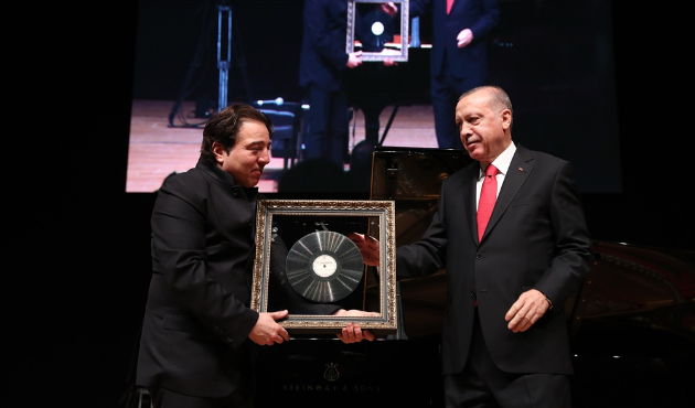 Erdoğan'dan Fazıl Say'a anlamlı hediye...