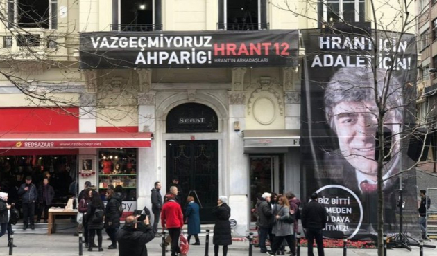 Hrant Dink 12 yıl önce vurulduğu yerde anılıyor!