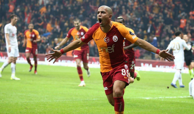 Galatasaray'da yaprak dökümü devam ediyor!