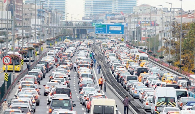 İstanbul'da bugün bazı yollar trafiğe kapalı!
