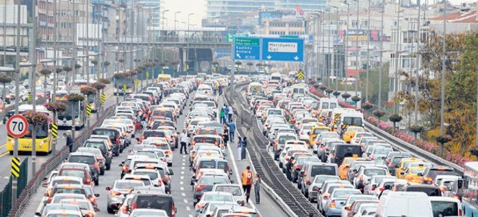 İstanbul'da bugün bazı yollar trafiğe kapalı!