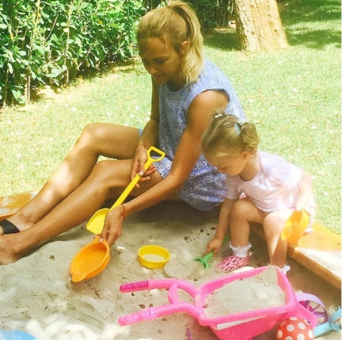 Meryem Uzerli Boyner ailesi ve Ali Koç'a komşu oldu