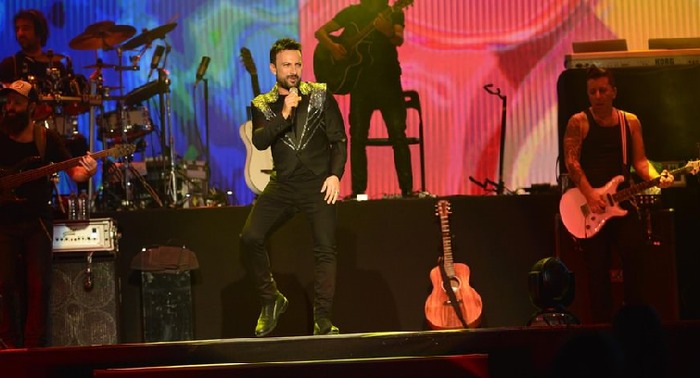 Megastar Tarkan Antalya'yı salladı