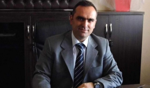 Açığa alınan lise müdürü ahırda ölü bulundu!