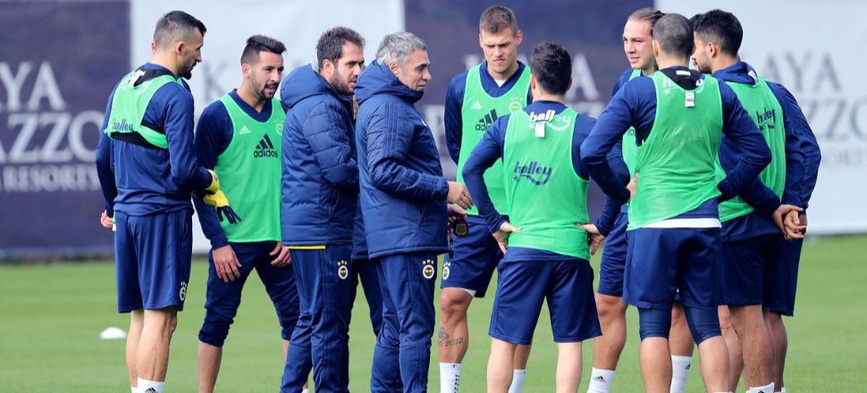 "Fenerbahçe'yi küme düşüreceğiz" şakası gündem yarattı!