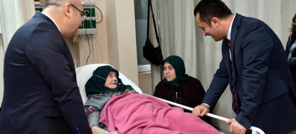 Bilecik'te Vali Şentürk’ten hastalara ziyaret