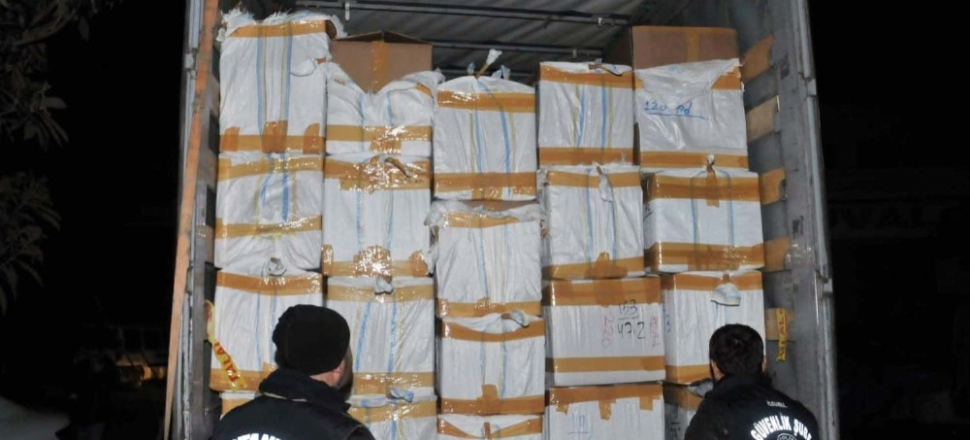İstanbul’da 77 bin 236 şişe kaçak parfüme el kondu