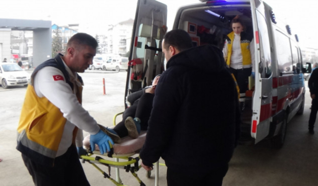 Bursa'da otomobil Suriyeli kadına çarptı