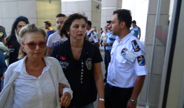 Nazlı Ilıcak’ın cezası belli oldu!