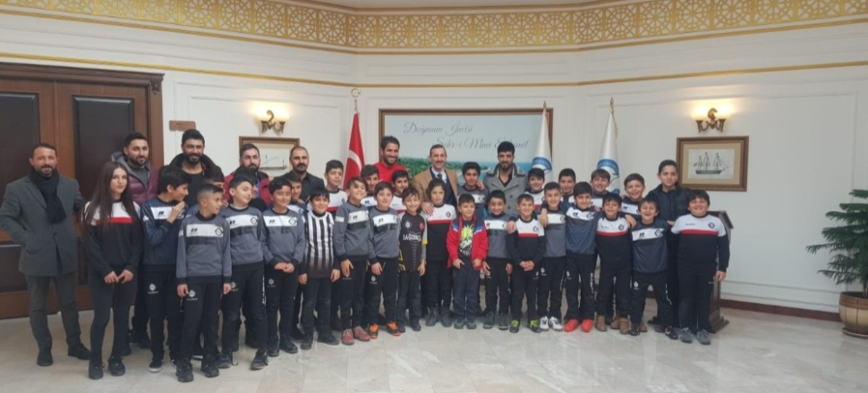 Van'da Altayspor öğrencileri kahvaltıda buluştu