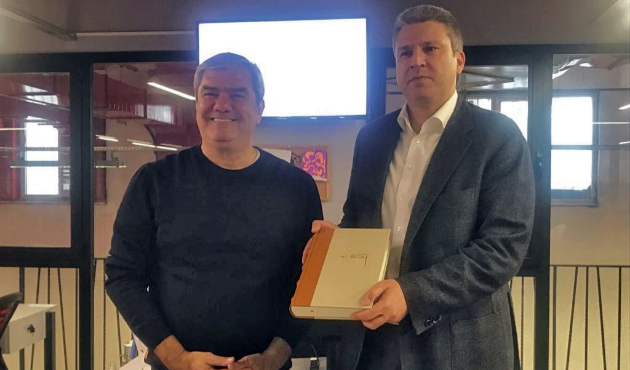 2500 liralık kitabı alanlardan biri ortaya çıktı!
