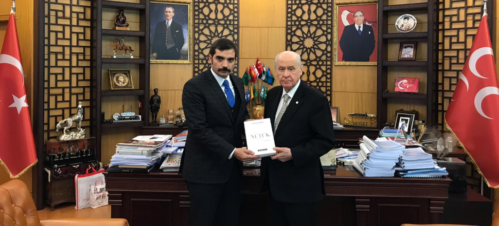 Ülkü Ocakları'ndan Bahçeli'ye hediye Nutuk!