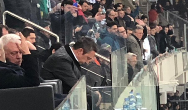 Bursa'da geceye damga vuran kare!