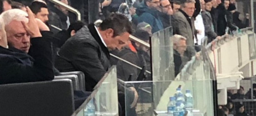 Bursa'da geceye damga vuran kare!