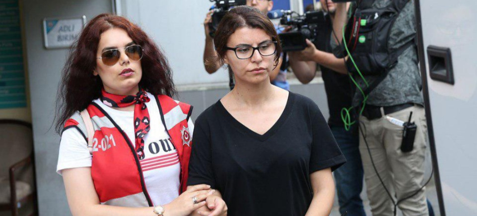 Her şeyi anlattı: Cinsel istismar, şantaj, tehdit...