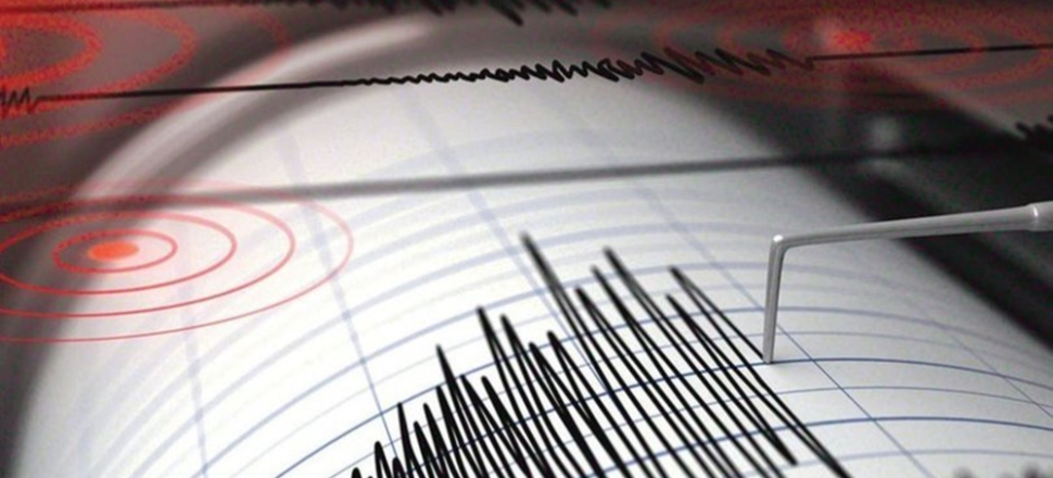 İzmir'de korkutan deprem...