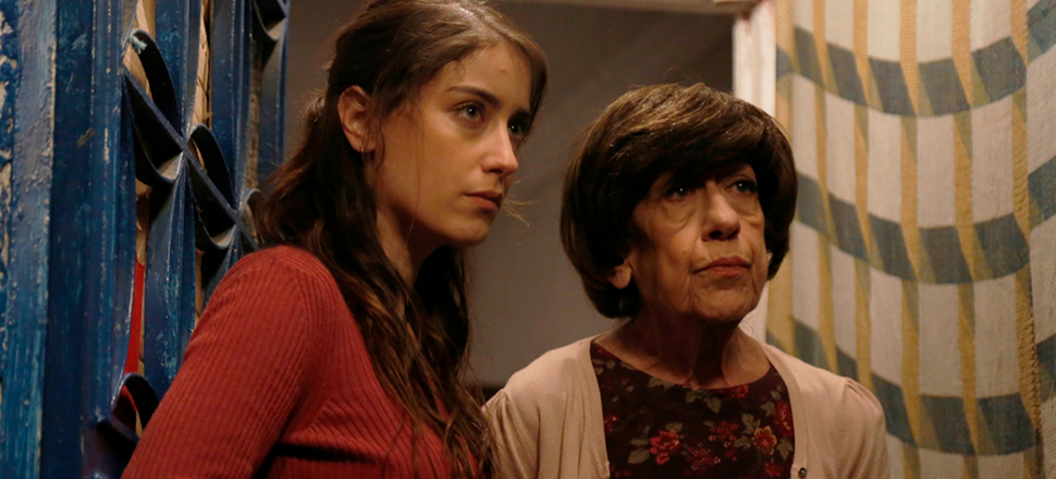Hazal Kaya'dan çok sert Ayşen Gruda çıkışı!