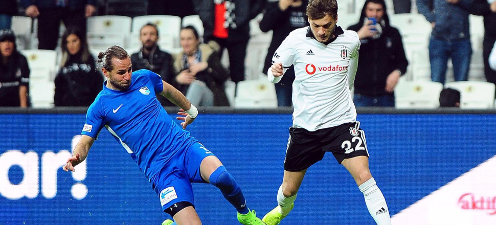 Beşiktaş evinde kan kaybetti!