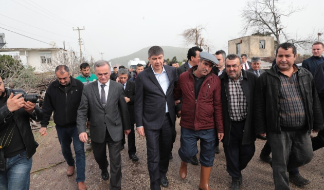 Antalya'da Başkan Türel, afet bölgesinde inceleme yaptı