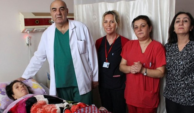 Kilo problemi için doktora gitti! Karnından çıkanlar şoke etti!
