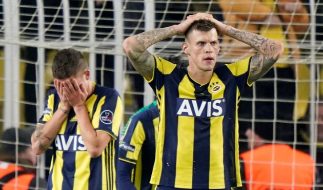 Fenerbahçeli Skrtel'e kötü haber!