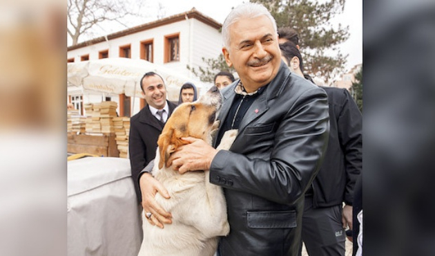 Binali Yıldırım'ın ziyaretinden renkli görüntüler!