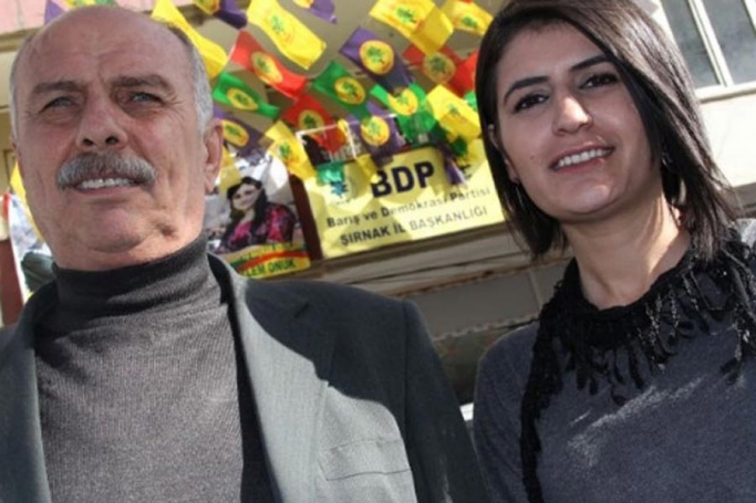 İdil belediyesi eş başkanları görevden uzaklaştırıldı