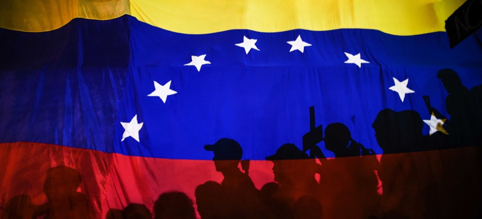 ABD, Venezuela parasının kontrolünü Guaido'ya verdi...