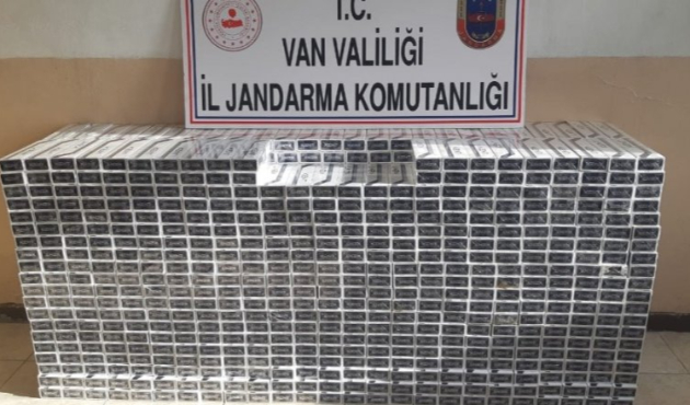 Van'da kaçak sigara ile 2 ton çay ele geçirildi.
