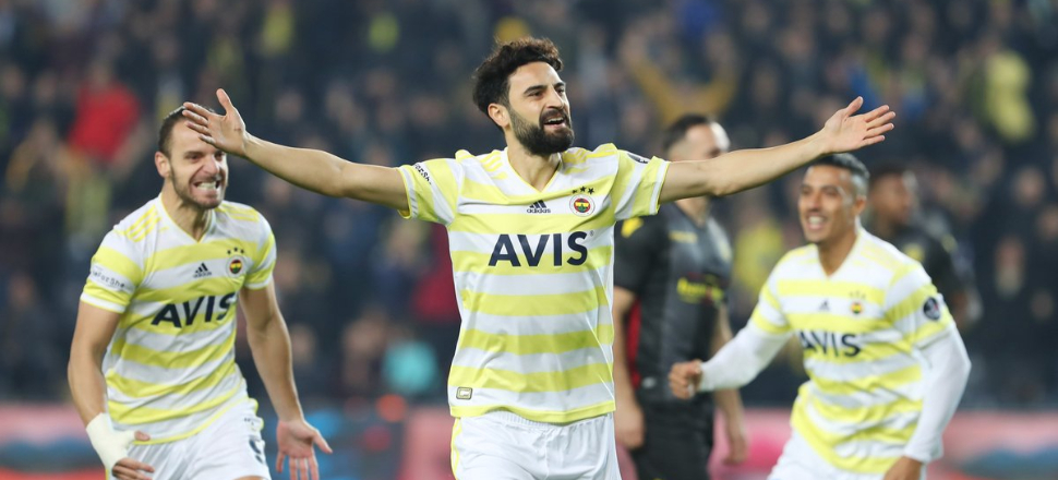 Fenerbahçe Kadıköy'de nefes aldı! 3-2