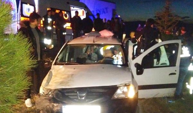 Denizli'de trafik kazası: 3 yaralı