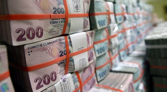 Merkez Bankası faiz indirdi! Dolar değer kaybediyor